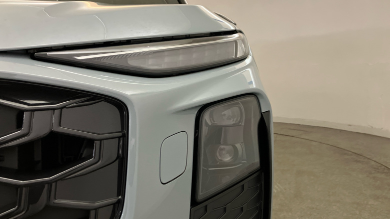 Audi Q3 1.5 e-Hybrid Launch Edition 5dr S Tronic Estate